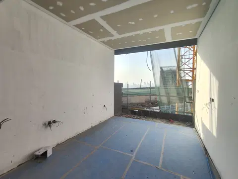 Skyhills Iii By Hre, Jumeirah Village Circle construction progress — 7 May 2026, 67.30% complete, photo 12 of 14
