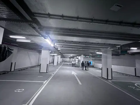 Ход строительства Binghatti Apex, JVC District 10 — 21 апреля 2026, готовность 100,00%, снимок 13 из 14