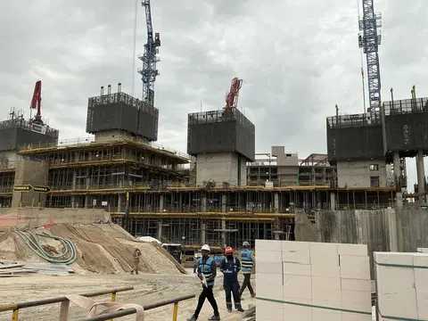 Sobha Orbis, Motor City construction progress — 25 March 2026, 11.70% complete, photo 5 of 12