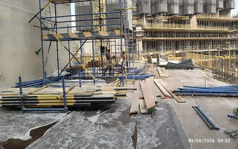 Sobha Orbis, Motor City construction progress — 13 August 2026, 18.20% complete, photo 9 of 19
