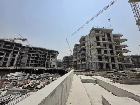 Ход строительства Serra, Ghaf Woods — 17 августа 2026, готовность 42,05%, снимок 5 из 7