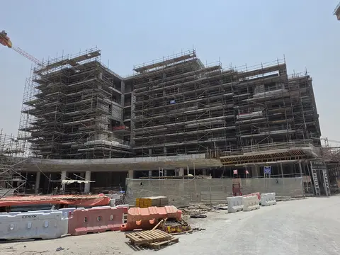 Ход строительства Serra, Ghaf Woods — 17 августа 2026, готовность 42,05%, снимок 3 из 7