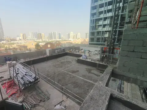 Vue By Crystal Bay, Jumeirah Village Circle construction progress — 27 August 2026, 68.21% complete, photo 9 of 16