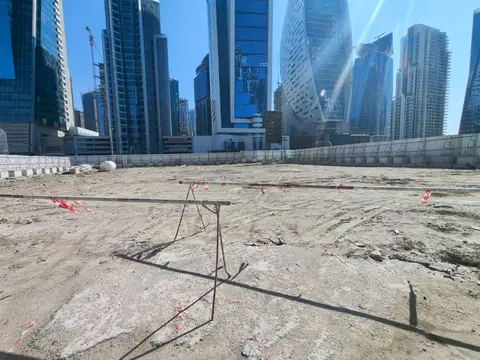 Bayz 102 by Danube, Business Bay construction progress — 24 December 2025, 4.66% complete, photo 1 of 3