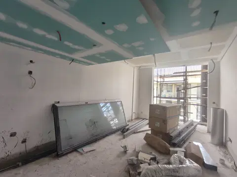 One Beverly, Arjan construction progress — 6 May 2026, 72.94% complete, photo 6 of 12