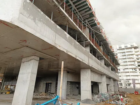Ход строительства Weybridge Gardens 3, DubaiLand Residence Complex — 31 марта 2026, готовность 15.46%, снимок 1 из 10