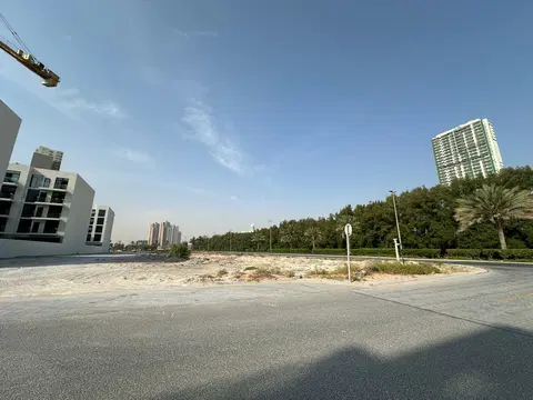 One Sky Park, JVC District 15 construction progress — 18 July 2024, 0.00% complete, photo 1 of 3