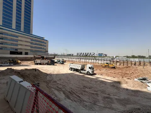 Samana Boulevard Heights, DubaiLand Residence Complex construction progress — 1 June 2026, 2.50% complete, photo 3 of 3