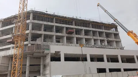 Reef 1000, DubaiLand Residence Complex construction progress — 24 April 2026, 30.76% complete, photo 7 of 7