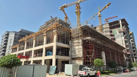 Ход строительства ENSO Jade, Jumeirah Garden City — 20 октября 2025, готовность 13.61%, снимок 5 из 5