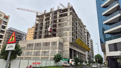 Ход строительства ENSO Jade, Jumeirah Garden City — 13 апреля 2026, готовность 33.81%, снимок 4 из 5