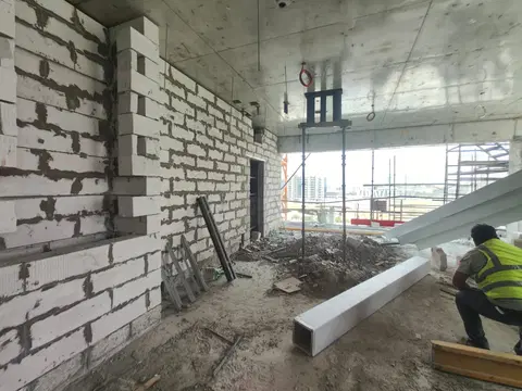 Oasiz 1 by Danube, Dubai Silicon Oasis construction progress — 29 July 2026, 30.36% complete, photo 8 of 13