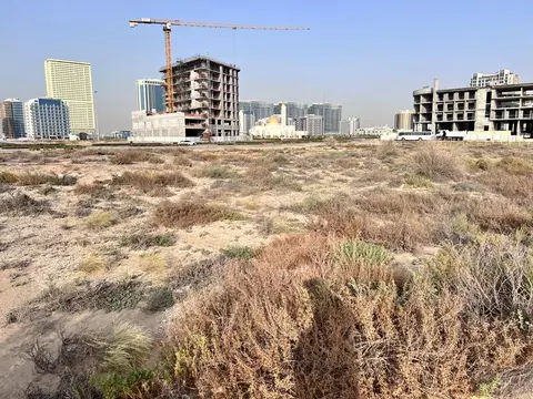 Ход строительства AG AUM Residence, DubaiLand Residence Complex — 12 сентября 2024, готовность 0.00%, снимок 1 из 2