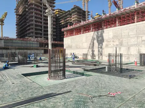 Azizi Venice 12, Azizi Venice construction progress — 9 December 2025, 10.46% complete, photo 3 of 4
