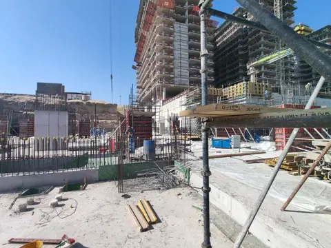 Azizi Venice 12, Azizi Venice construction progress — 9 December 2025, 10.46% complete, photo 2 of 4