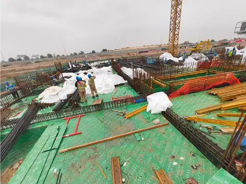 Azizi Venice 12, Azizi Venice construction progress — 22 April 2026, 15.29% complete, photo 3 of 6