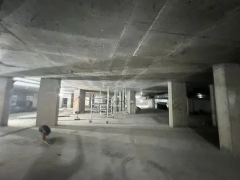 Binghatti Hillviews, Dubai Science Park construction progress — 25 June 2026, 32.60% complete, photo 5 of 6