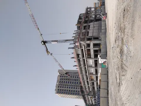 Ход строительства 11 Hills Park, Dubai Science Park — 22 июля 2025, готовность 26.31%, снимок 1 из 6