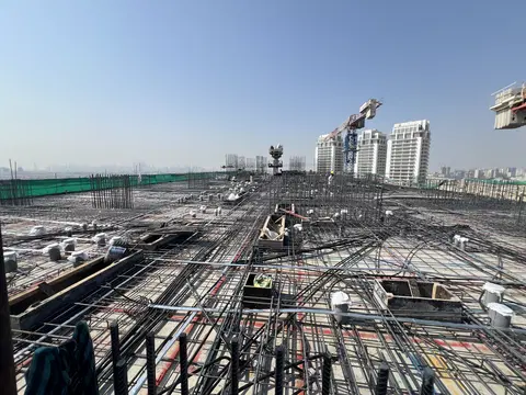 Ход строительства 11 Hills Park, Dubai Science Park — 22 октября 2025, готовность 41.00%, снимок 2 из 6