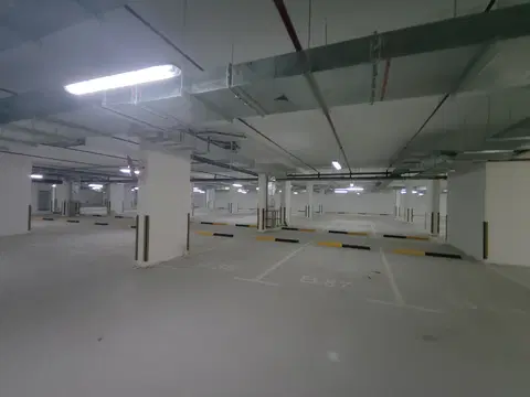 Aura Central, Arjan construction progress — 31 August 2026, 100.00% complete, photo 5 of 16