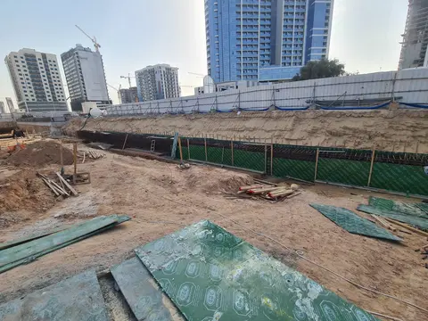 Peace Lagoons 2, DubaiLand Residence Complex construction progress — 23 April 2026, 4.04% complete, photo 3 of 4