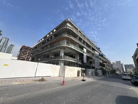 Almaan 101, Jumeirah Village Circle construction progress — 4 December 2025, 39.61% complete, photo 3 of 6