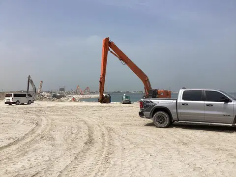 Jumeirah Residences Asora Bay, La Mer construction progress — 18 August 2025, 0.21% complete, photo 2 of 8