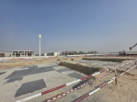 Nad Al Sheba Gardens Phase 7, Nad Al Sheba 1 construction progress — 12 August 2026, 4.01% complete, photo 6 of 6