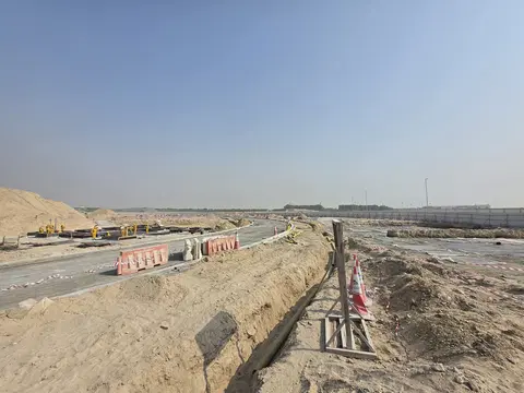 Nad Al Sheba Gardens Phase 7, Nad Al Sheba 1 construction progress — 12 August 2026, 4.01% complete, photo 2 of 6