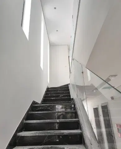 Ход строительства South Park Residences By Wellington, Saih Shuaib 2 — 24 апреля 2026, готовность 82.48%, снимок 2 из 6