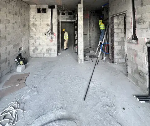 Azurline Residences By Maas Developers, Jumeirah Village Circle construction progress — 29 December 2025, 29.74% complete, photo 5 of 12