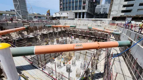 Address Grand Downtown, Downtown Dubai construction progress — 30 April 2026, 4.72% complete, photo 3 of 5