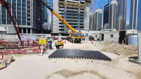 Address Grand Downtown, Downtown Dubai construction progress — 30 April 2026, 4.72% complete, photo 2 of 5