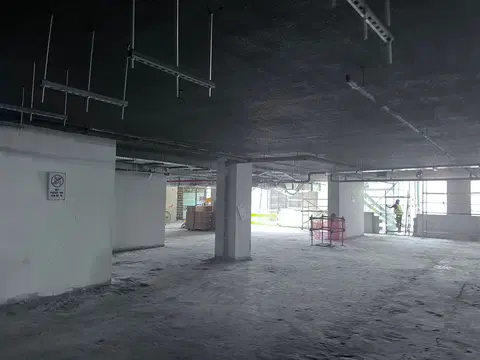Ход строительства Binghatti Amberhall, Jumeirah Village Circle — 30 апреля 2026, готовность 38,03%, снимок 2 из 7