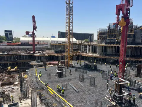 Binghatti Aquarise, Business Bay construction progress — 14 May 2026, 21.04% complete, photo 3 of 4