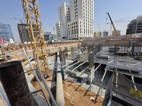 Floarea Oasis, DubaiLand Residence Complex construction progress — 15 September 2026, 12.63% complete, photo 2 of 4