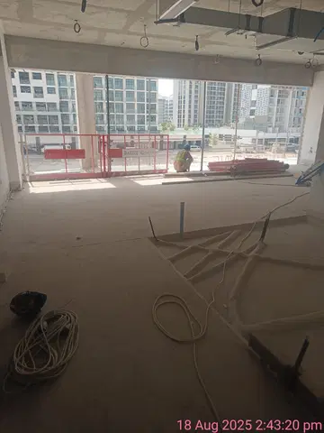 Azizi Riviera 49, Azizi Riviera construction progress — 18 August 2025, 33.95% complete, photo 3 of 10