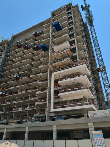 Ход строительства Azizi Riviera 49, Azizi Riviera — 7 августа 2026, готовность 54,40%, снимок 5 из 9