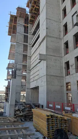 Azizi Riviera 50, Azizi Riviera construction progress — 8 April 2025, 28.64% complete, photo 2 of 2