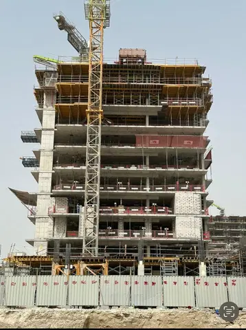 Ход строительства Azizi Riviera 53, Azizi Riviera — 18 августа 2025, готовность 29.41%, снимок 3 из 12