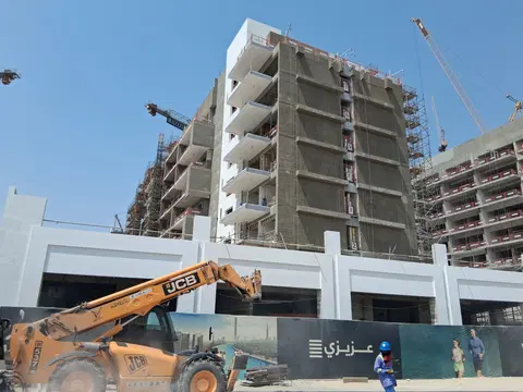 Azizi Riviera 62, Azizi Riviera construction progress — 12 September 2025, 56.60% complete, photo 7 of 14