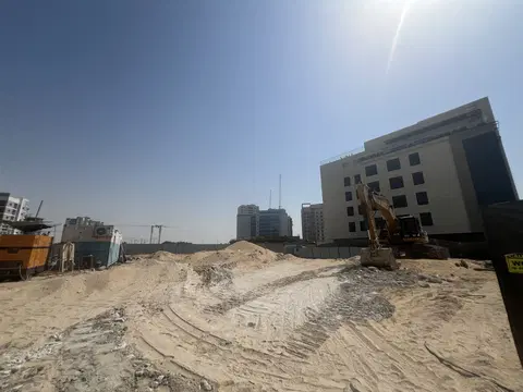Ход строительства Marquis Vista, DubaiLand Residence Complex — 1 июля 2026, готовность 0,64%, снимок 4 из 5