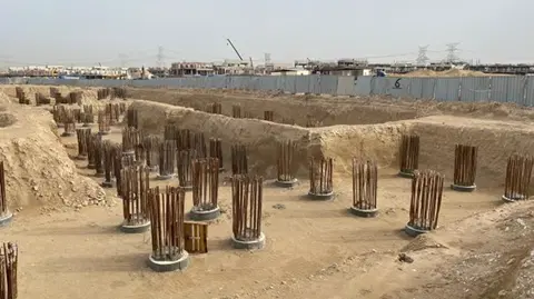 Ход строительства Damac Riverside Views - Royal 3&4, DAMAC Riverside Views — 10 апреля 2026, готовность 5,39%, снимок 4 из 4