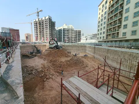 Ход строительства Cove Edition Residence 5, DubaiLand Residence Complex — 3 декабря 2025, готовность 3.67%, снимок 1 из 3