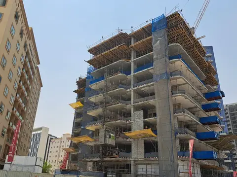 Ход строительства Cove Edition Residence 5, DubaiLand Residence Complex — 18 августа 2026, готовность 26.32%, снимок 8 из 13