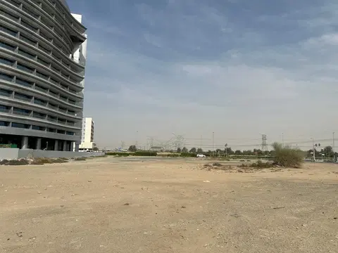 Ход строительства Al Waleed W.S 1, DubaiLand Residence Complex — 1 мая 2025, готовность 0.00%, снимок 2 из 2