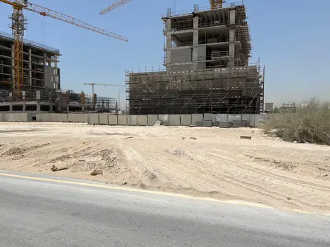 Ход строительства La Vue Parc, Nad Al Sheba 1 — 16 июня 2025, готовность 0.00%, снимок 1 из 2
