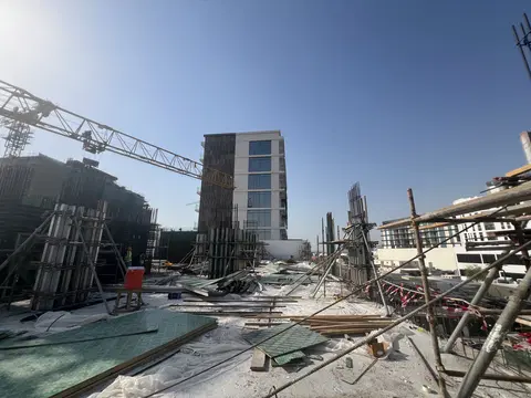 Ход строительства La Vue Parc, Nad Al Sheba 1 — 1 июля 2026, готовность 15,39%, снимок 2 из 5