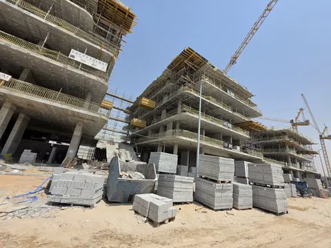 Gate Eleven Residences, Mohammed Bin Rashid City District 11 construction progress — 9 September 2026, 30.58% complete, photo 4 of 8