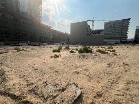 Auresta Tower, Jumeirah Village Circle construction progress — 8 January 2026, 0.00% complete, photo 4 of 8